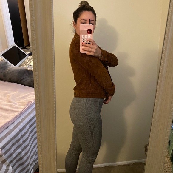 Top and Bottom - Picture 3 of 9